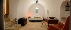 Sail Away House in Emporio